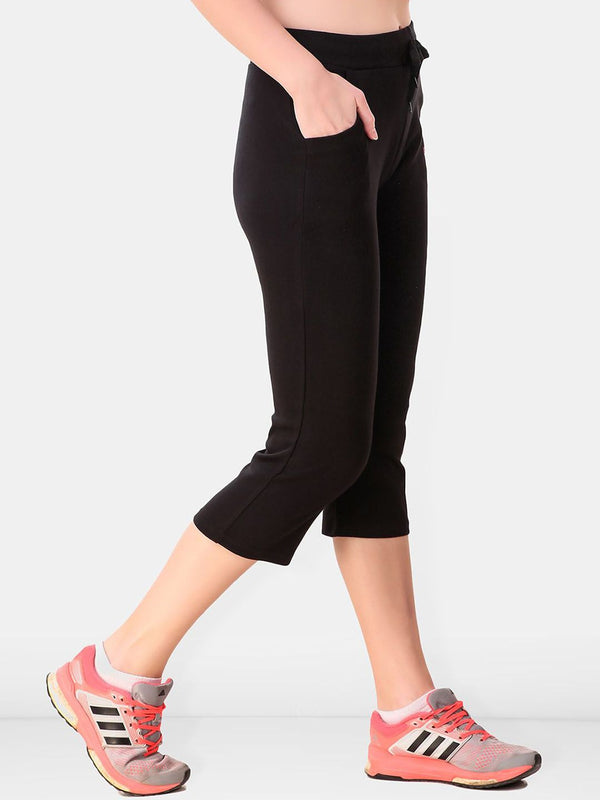 Be You Women Solid Three Fourth-Length Gym Tights