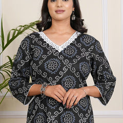 Be You Bandhani Printed V-Neck Straight Kurta With Salwar