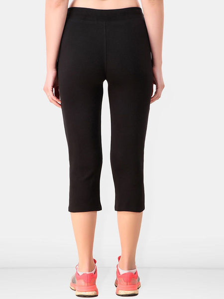 Be You Women Solid Three Fourth-Length Gym Tights