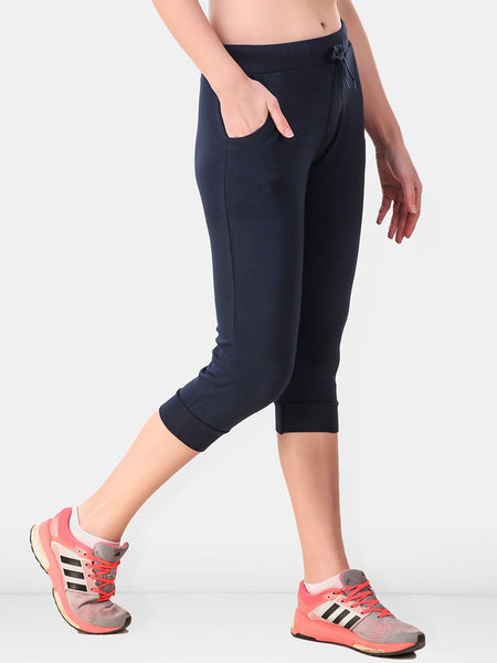 Be You Women Solid Three Fourth-Length Gym Tights