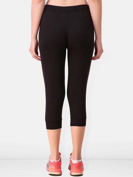 Be You Women Solid Three Fourth-Length Gym Tights