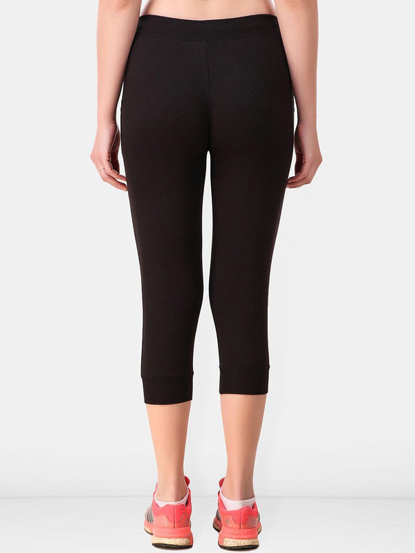 Be You Women Solid Three Fourth-Length Gym Tights